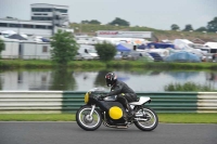 Mallory-park-Leicestershire;Mallory-park-photographs;Motorcycle-action-photographs;classic-bikes;event-digital-images;eventdigitalimages;mallory-park;no-limits-trackday;peter-wileman-photography;vintage-bikes;vintage-motorcycles;vmcc-festival-1000-bikes