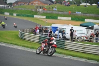 Mallory-park-Leicestershire;Mallory-park-photographs;Motorcycle-action-photographs;classic-bikes;event-digital-images;eventdigitalimages;mallory-park;no-limits-trackday;peter-wileman-photography;vintage-bikes;vintage-motorcycles;vmcc-festival-1000-bikes