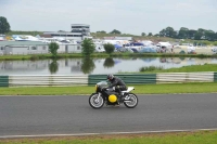 Mallory-park-Leicestershire;Mallory-park-photographs;Motorcycle-action-photographs;classic-bikes;event-digital-images;eventdigitalimages;mallory-park;no-limits-trackday;peter-wileman-photography;vintage-bikes;vintage-motorcycles;vmcc-festival-1000-bikes