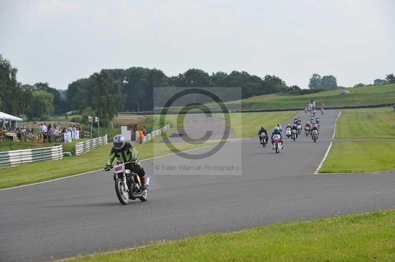 Mallory park Leicestershire;Mallory park photographs;Motorcycle action photographs;classic bikes;event digital images;eventdigitalimages;mallory park;no limits trackday;peter wileman photography;vintage bikes;vintage motorcycles;vmcc festival 1000 bikes