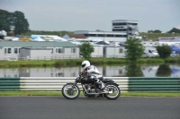 Mallory-park-Leicestershire;Mallory-park-photographs;Motorcycle-action-photographs;classic-bikes;event-digital-images;eventdigitalimages;mallory-park;no-limits-trackday;peter-wileman-photography;vintage-bikes;vintage-motorcycles;vmcc-festival-1000-bikes