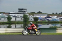 Mallory-park-Leicestershire;Mallory-park-photographs;Motorcycle-action-photographs;classic-bikes;event-digital-images;eventdigitalimages;mallory-park;no-limits-trackday;peter-wileman-photography;vintage-bikes;vintage-motorcycles;vmcc-festival-1000-bikes