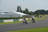 Mallory-park-Leicestershire;Mallory-park-photographs;Motorcycle-action-photographs;classic-bikes;event-digital-images;eventdigitalimages;mallory-park;no-limits-trackday;peter-wileman-photography;vintage-bikes;vintage-motorcycles;vmcc-festival-1000-bikes