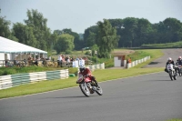 Mallory-park-Leicestershire;Mallory-park-photographs;Motorcycle-action-photographs;classic-bikes;event-digital-images;eventdigitalimages;mallory-park;no-limits-trackday;peter-wileman-photography;vintage-bikes;vintage-motorcycles;vmcc-festival-1000-bikes