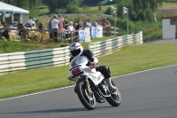Mallory-park-Leicestershire;Mallory-park-photographs;Motorcycle-action-photographs;classic-bikes;event-digital-images;eventdigitalimages;mallory-park;no-limits-trackday;peter-wileman-photography;vintage-bikes;vintage-motorcycles;vmcc-festival-1000-bikes