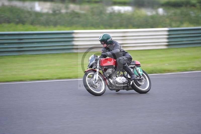 Mallory park Leicestershire;Mallory park photographs;Motorcycle action photographs;classic bikes;event digital images;eventdigitalimages;mallory park;no limits trackday;peter wileman photography;vintage bikes;vintage motorcycles;vmcc festival 1000 bikes