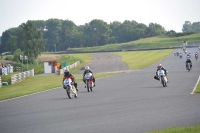 Mallory-park-Leicestershire;Mallory-park-photographs;Motorcycle-action-photographs;classic-bikes;event-digital-images;eventdigitalimages;mallory-park;no-limits-trackday;peter-wileman-photography;vintage-bikes;vintage-motorcycles;vmcc-festival-1000-bikes