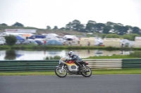 Mallory-park-Leicestershire;Mallory-park-photographs;Motorcycle-action-photographs;classic-bikes;event-digital-images;eventdigitalimages;mallory-park;no-limits-trackday;peter-wileman-photography;vintage-bikes;vintage-motorcycles;vmcc-festival-1000-bikes