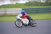 Mallory-park-Leicestershire;Mallory-park-photographs;Motorcycle-action-photographs;classic-bikes;event-digital-images;eventdigitalimages;mallory-park;no-limits-trackday;peter-wileman-photography;vintage-bikes;vintage-motorcycles;vmcc-festival-1000-bikes