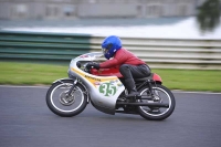 Mallory-park-Leicestershire;Mallory-park-photographs;Motorcycle-action-photographs;classic-bikes;event-digital-images;eventdigitalimages;mallory-park;no-limits-trackday;peter-wileman-photography;vintage-bikes;vintage-motorcycles;vmcc-festival-1000-bikes