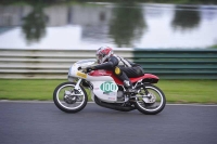 Mallory-park-Leicestershire;Mallory-park-photographs;Motorcycle-action-photographs;classic-bikes;event-digital-images;eventdigitalimages;mallory-park;no-limits-trackday;peter-wileman-photography;vintage-bikes;vintage-motorcycles;vmcc-festival-1000-bikes