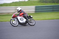 Mallory-park-Leicestershire;Mallory-park-photographs;Motorcycle-action-photographs;classic-bikes;event-digital-images;eventdigitalimages;mallory-park;no-limits-trackday;peter-wileman-photography;vintage-bikes;vintage-motorcycles;vmcc-festival-1000-bikes