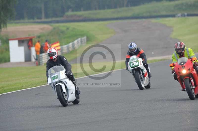 Mallory park Leicestershire;Mallory park photographs;Motorcycle action photographs;classic bikes;event digital images;eventdigitalimages;mallory park;no limits trackday;peter wileman photography;vintage bikes;vintage motorcycles;vmcc festival 1000 bikes
