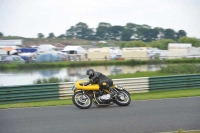 Mallory-park-Leicestershire;Mallory-park-photographs;Motorcycle-action-photographs;classic-bikes;event-digital-images;eventdigitalimages;mallory-park;no-limits-trackday;peter-wileman-photography;vintage-bikes;vintage-motorcycles;vmcc-festival-1000-bikes