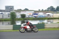 Mallory-park-Leicestershire;Mallory-park-photographs;Motorcycle-action-photographs;classic-bikes;event-digital-images;eventdigitalimages;mallory-park;no-limits-trackday;peter-wileman-photography;vintage-bikes;vintage-motorcycles;vmcc-festival-1000-bikes