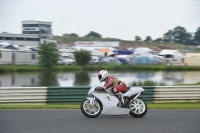 Mallory-park-Leicestershire;Mallory-park-photographs;Motorcycle-action-photographs;classic-bikes;event-digital-images;eventdigitalimages;mallory-park;no-limits-trackday;peter-wileman-photography;vintage-bikes;vintage-motorcycles;vmcc-festival-1000-bikes