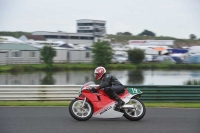 Mallory-park-Leicestershire;Mallory-park-photographs;Motorcycle-action-photographs;classic-bikes;event-digital-images;eventdigitalimages;mallory-park;no-limits-trackday;peter-wileman-photography;vintage-bikes;vintage-motorcycles;vmcc-festival-1000-bikes