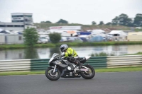 Mallory-park-Leicestershire;Mallory-park-photographs;Motorcycle-action-photographs;classic-bikes;event-digital-images;eventdigitalimages;mallory-park;no-limits-trackday;peter-wileman-photography;vintage-bikes;vintage-motorcycles;vmcc-festival-1000-bikes