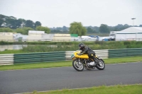 Mallory-park-Leicestershire;Mallory-park-photographs;Motorcycle-action-photographs;classic-bikes;event-digital-images;eventdigitalimages;mallory-park;no-limits-trackday;peter-wileman-photography;vintage-bikes;vintage-motorcycles;vmcc-festival-1000-bikes
