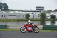 Mallory-park-Leicestershire;Mallory-park-photographs;Motorcycle-action-photographs;classic-bikes;event-digital-images;eventdigitalimages;mallory-park;no-limits-trackday;peter-wileman-photography;vintage-bikes;vintage-motorcycles;vmcc-festival-1000-bikes