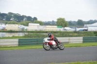 Mallory-park-Leicestershire;Mallory-park-photographs;Motorcycle-action-photographs;classic-bikes;event-digital-images;eventdigitalimages;mallory-park;no-limits-trackday;peter-wileman-photography;vintage-bikes;vintage-motorcycles;vmcc-festival-1000-bikes