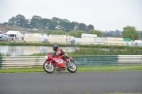 Mallory-park-Leicestershire;Mallory-park-photographs;Motorcycle-action-photographs;classic-bikes;event-digital-images;eventdigitalimages;mallory-park;no-limits-trackday;peter-wileman-photography;vintage-bikes;vintage-motorcycles;vmcc-festival-1000-bikes