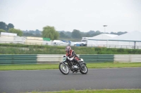 Mallory-park-Leicestershire;Mallory-park-photographs;Motorcycle-action-photographs;classic-bikes;event-digital-images;eventdigitalimages;mallory-park;no-limits-trackday;peter-wileman-photography;vintage-bikes;vintage-motorcycles;vmcc-festival-1000-bikes