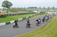 Mallory-park-Leicestershire;Mallory-park-photographs;Motorcycle-action-photographs;classic-bikes;event-digital-images;eventdigitalimages;mallory-park;no-limits-trackday;peter-wileman-photography;vintage-bikes;vintage-motorcycles;vmcc-festival-1000-bikes