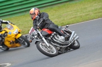 Mallory-park-Leicestershire;Mallory-park-photographs;Motorcycle-action-photographs;classic-bikes;event-digital-images;eventdigitalimages;mallory-park;no-limits-trackday;peter-wileman-photography;vintage-bikes;vintage-motorcycles;vmcc-festival-1000-bikes