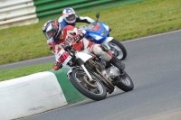 Mallory-park-Leicestershire;Mallory-park-photographs;Motorcycle-action-photographs;classic-bikes;event-digital-images;eventdigitalimages;mallory-park;no-limits-trackday;peter-wileman-photography;vintage-bikes;vintage-motorcycles;vmcc-festival-1000-bikes