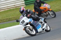 Mallory-park-Leicestershire;Mallory-park-photographs;Motorcycle-action-photographs;classic-bikes;event-digital-images;eventdigitalimages;mallory-park;no-limits-trackday;peter-wileman-photography;vintage-bikes;vintage-motorcycles;vmcc-festival-1000-bikes