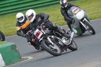 Mallory-park-Leicestershire;Mallory-park-photographs;Motorcycle-action-photographs;classic-bikes;event-digital-images;eventdigitalimages;mallory-park;no-limits-trackday;peter-wileman-photography;vintage-bikes;vintage-motorcycles;vmcc-festival-1000-bikes