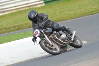 Mallory-park-Leicestershire;Mallory-park-photographs;Motorcycle-action-photographs;classic-bikes;event-digital-images;eventdigitalimages;mallory-park;no-limits-trackday;peter-wileman-photography;vintage-bikes;vintage-motorcycles;vmcc-festival-1000-bikes