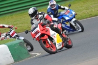 Mallory-park-Leicestershire;Mallory-park-photographs;Motorcycle-action-photographs;classic-bikes;event-digital-images;eventdigitalimages;mallory-park;no-limits-trackday;peter-wileman-photography;vintage-bikes;vintage-motorcycles;vmcc-festival-1000-bikes