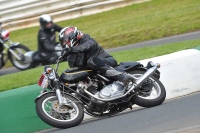 Mallory-park-Leicestershire;Mallory-park-photographs;Motorcycle-action-photographs;classic-bikes;event-digital-images;eventdigitalimages;mallory-park;no-limits-trackday;peter-wileman-photography;vintage-bikes;vintage-motorcycles;vmcc-festival-1000-bikes