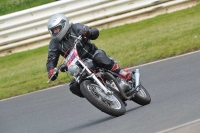 Mallory-park-Leicestershire;Mallory-park-photographs;Motorcycle-action-photographs;classic-bikes;event-digital-images;eventdigitalimages;mallory-park;no-limits-trackday;peter-wileman-photography;vintage-bikes;vintage-motorcycles;vmcc-festival-1000-bikes