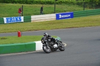 Mallory-park-Leicestershire;Mallory-park-photographs;Motorcycle-action-photographs;classic-bikes;event-digital-images;eventdigitalimages;mallory-park;no-limits-trackday;peter-wileman-photography;vintage-bikes;vintage-motorcycles;vmcc-festival-1000-bikes