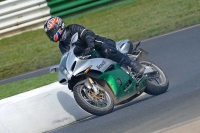 Mallory-park-Leicestershire;Mallory-park-photographs;Motorcycle-action-photographs;classic-bikes;event-digital-images;eventdigitalimages;mallory-park;no-limits-trackday;peter-wileman-photography;vintage-bikes;vintage-motorcycles;vmcc-festival-1000-bikes