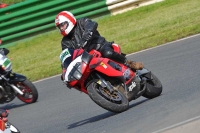 Mallory-park-Leicestershire;Mallory-park-photographs;Motorcycle-action-photographs;classic-bikes;event-digital-images;eventdigitalimages;mallory-park;no-limits-trackday;peter-wileman-photography;vintage-bikes;vintage-motorcycles;vmcc-festival-1000-bikes