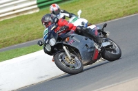 Mallory-park-Leicestershire;Mallory-park-photographs;Motorcycle-action-photographs;classic-bikes;event-digital-images;eventdigitalimages;mallory-park;no-limits-trackday;peter-wileman-photography;vintage-bikes;vintage-motorcycles;vmcc-festival-1000-bikes