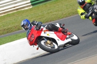 Mallory-park-Leicestershire;Mallory-park-photographs;Motorcycle-action-photographs;classic-bikes;event-digital-images;eventdigitalimages;mallory-park;no-limits-trackday;peter-wileman-photography;vintage-bikes;vintage-motorcycles;vmcc-festival-1000-bikes