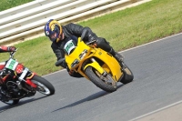 Mallory-park-Leicestershire;Mallory-park-photographs;Motorcycle-action-photographs;classic-bikes;event-digital-images;eventdigitalimages;mallory-park;no-limits-trackday;peter-wileman-photography;vintage-bikes;vintage-motorcycles;vmcc-festival-1000-bikes