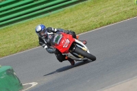 Mallory-park-Leicestershire;Mallory-park-photographs;Motorcycle-action-photographs;classic-bikes;event-digital-images;eventdigitalimages;mallory-park;no-limits-trackday;peter-wileman-photography;vintage-bikes;vintage-motorcycles;vmcc-festival-1000-bikes