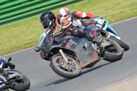Mallory-park-Leicestershire;Mallory-park-photographs;Motorcycle-action-photographs;classic-bikes;event-digital-images;eventdigitalimages;mallory-park;no-limits-trackday;peter-wileman-photography;vintage-bikes;vintage-motorcycles;vmcc-festival-1000-bikes