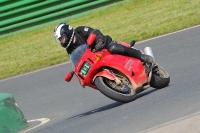 Mallory-park-Leicestershire;Mallory-park-photographs;Motorcycle-action-photographs;classic-bikes;event-digital-images;eventdigitalimages;mallory-park;no-limits-trackday;peter-wileman-photography;vintage-bikes;vintage-motorcycles;vmcc-festival-1000-bikes