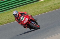 Mallory-park-Leicestershire;Mallory-park-photographs;Motorcycle-action-photographs;classic-bikes;event-digital-images;eventdigitalimages;mallory-park;no-limits-trackday;peter-wileman-photography;vintage-bikes;vintage-motorcycles;vmcc-festival-1000-bikes