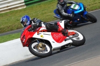 Mallory-park-Leicestershire;Mallory-park-photographs;Motorcycle-action-photographs;classic-bikes;event-digital-images;eventdigitalimages;mallory-park;no-limits-trackday;peter-wileman-photography;vintage-bikes;vintage-motorcycles;vmcc-festival-1000-bikes