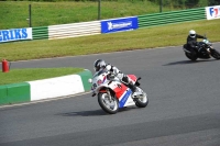 Mallory-park-Leicestershire;Mallory-park-photographs;Motorcycle-action-photographs;classic-bikes;event-digital-images;eventdigitalimages;mallory-park;no-limits-trackday;peter-wileman-photography;vintage-bikes;vintage-motorcycles;vmcc-festival-1000-bikes