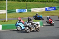 Mallory-park-Leicestershire;Mallory-park-photographs;Motorcycle-action-photographs;classic-bikes;event-digital-images;eventdigitalimages;mallory-park;no-limits-trackday;peter-wileman-photography;vintage-bikes;vintage-motorcycles;vmcc-festival-1000-bikes
