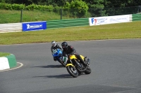 Mallory-park-Leicestershire;Mallory-park-photographs;Motorcycle-action-photographs;classic-bikes;event-digital-images;eventdigitalimages;mallory-park;no-limits-trackday;peter-wileman-photography;vintage-bikes;vintage-motorcycles;vmcc-festival-1000-bikes